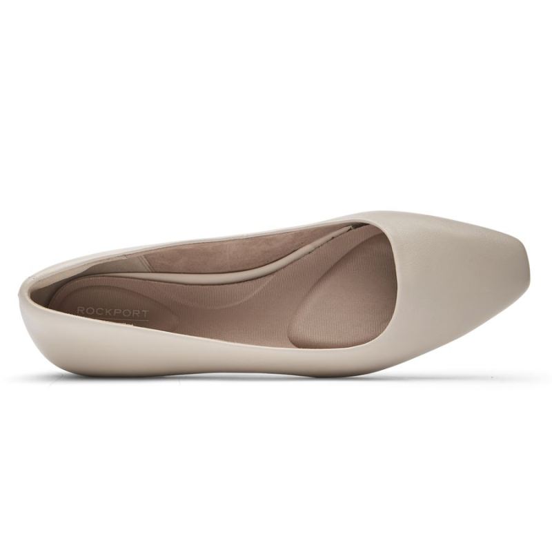 ROCKPORTSapatilha Feminina Total Motion Laylani Plain Ballet Flat - Baunilha